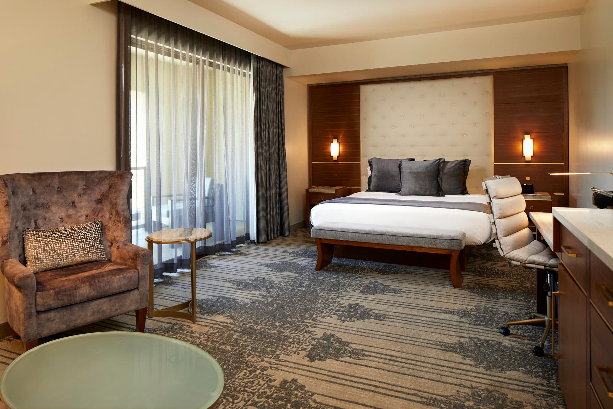 Cozy king room with garden view